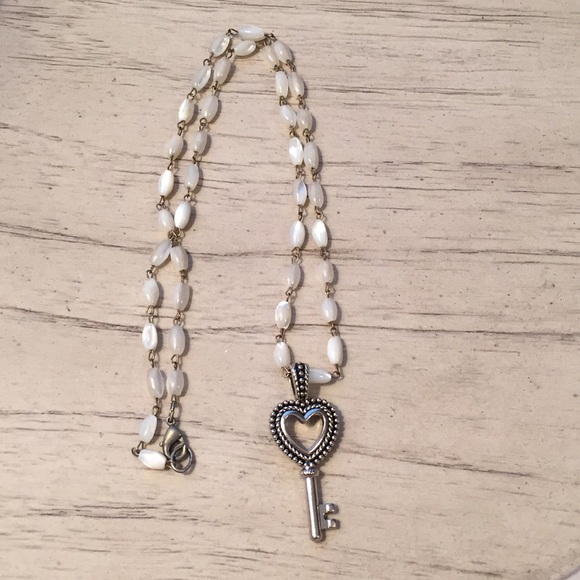 Heart key necklace - Picture 2 of 4